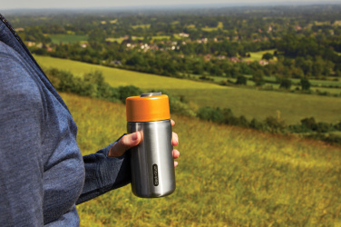 Logotrade Werbegeschenke das Foto: Black+Blum isolierter, auslaufsicherer Becher aus Edelstahl