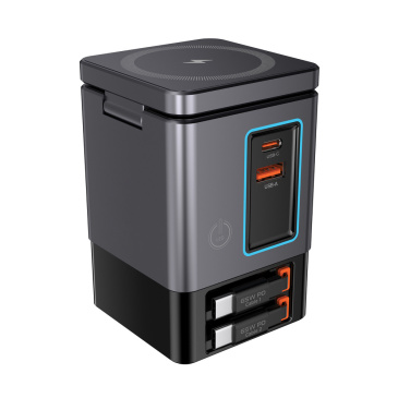 Logotrade werbemittel das Foto: Urban Vitamin Sacramento 105W GaN Charger mit einz. Kabeln