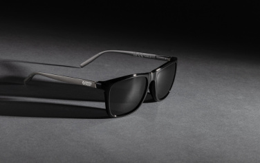Logotrade corporate gift image of: Swiss Peak RCS rplastic polarised sunglasses