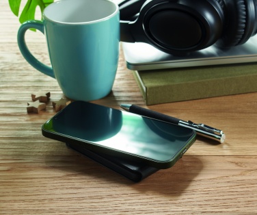 Logo trade business gifts image of: Foldable magnetic charger 15W