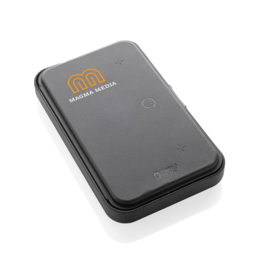 Logotrade promotional merchandise image of: Swiss Peak RCS recycled travel case with 3 in 1 charger