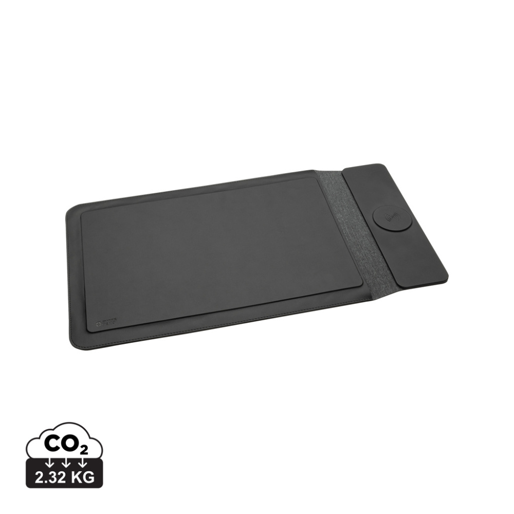 Logo trade promotional products image of: Swiss Peak 15W magnetic charging laptop sleeve 14-15,6"