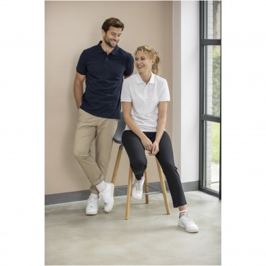 Logo trade ärikingitused foto: Emerald lühikeste varrukatega unisex Aware™ taaskasutatud polo