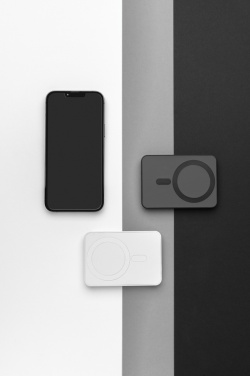 Logo trade reklaamkingid foto: Magnetix RCS taaskasutatud plastist 5000 mah magnetjõupank