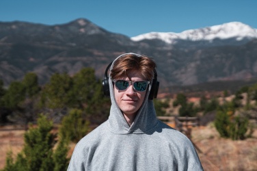 Logotrade ärikingid pilt: RCS taaskasutatud plastist Elite Kokkupandavad juhtmevabad kõrvaklapid