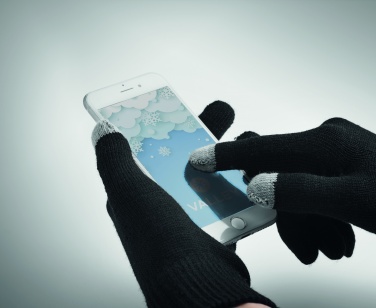 Logo trade firmakingid foto: Talvekomplekt taaskasutatud materjalist, kindad, müts ja sall