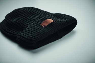 Logotrade reklaamkingi foto: Talvekomplekt taaskasutatud materjalist, kindad, müts ja sall