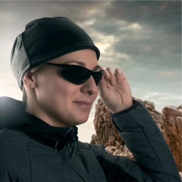 Logotrade firmakingituse foto: Multifunktsionaalne peakate MISMI Schwarzwolf