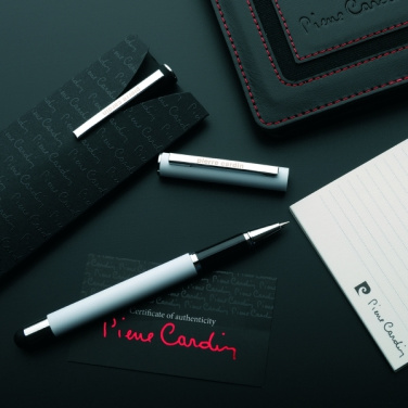 Logo trade reklaamkingituse pilt: Rull pehme puudutusega CLAUDIE Pierre Cardin