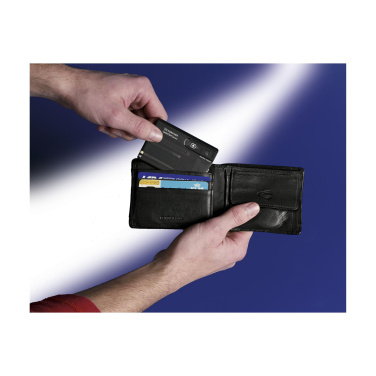 Logotrade reklaamkingituse foto: Victorinox Swisscard Quattro tööriist
