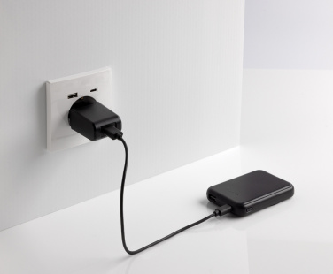 Logo trade reklaamkingitused foto: Stellar RCS taaskasutatud plastist 5000 akupank