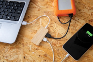 Logo trade liikelahja kuva: Bambuinen USB tyypin C hub