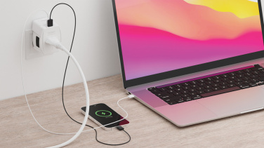 Logo trade liikelahja kuva: SKROSS World Travel adapteri MUV 65W PD USB C -kaapelilla