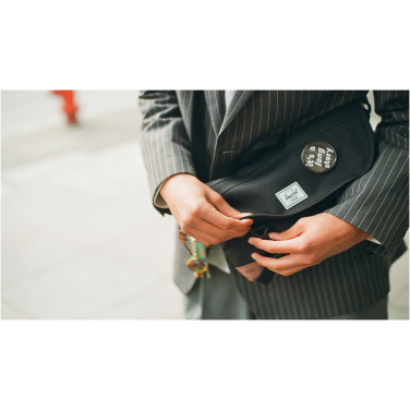 Logotrade mainostuote tuotekuva: Herschel Cove kierrätetty messengerlaukku 22,5 l